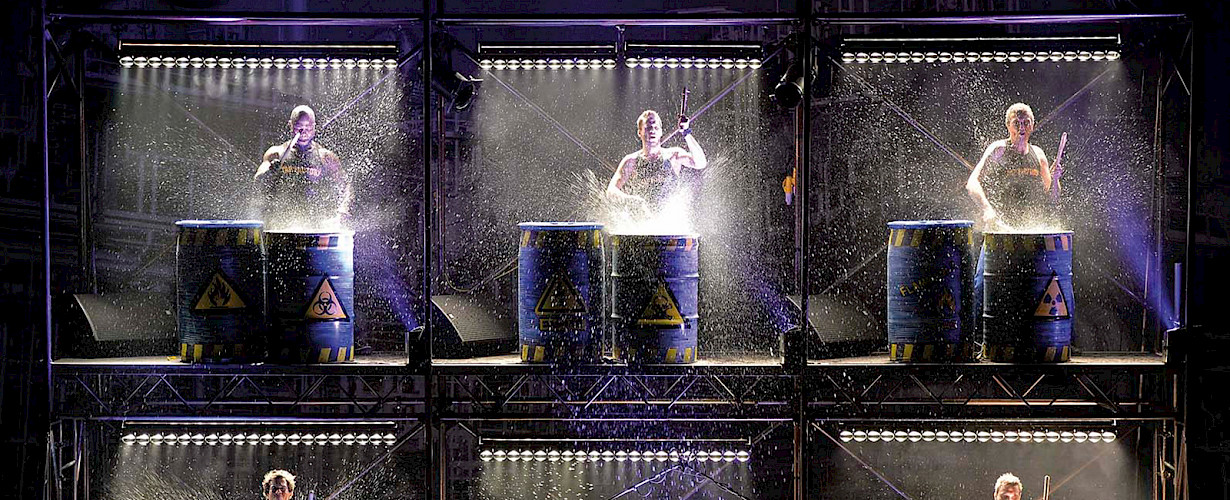 TAP FACTORY, Energieke Spektakelshow