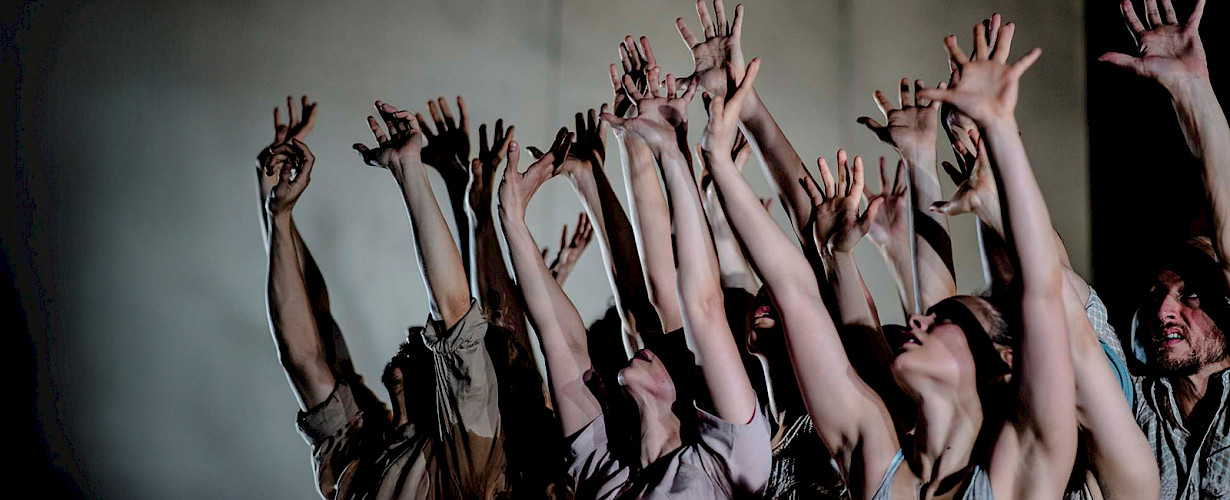 Conny Janssen Danst, BEHIND THE WALL