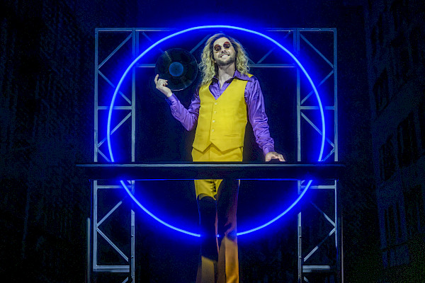 Saturday Night Fever-3