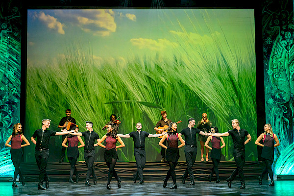 Rhythm of the Dance-4