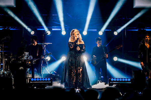 Tribute to Adele-2