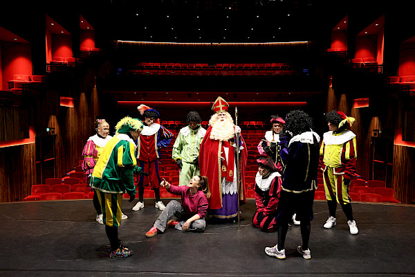 Sinterklaasvoorstelling met Hippe Gasten-1