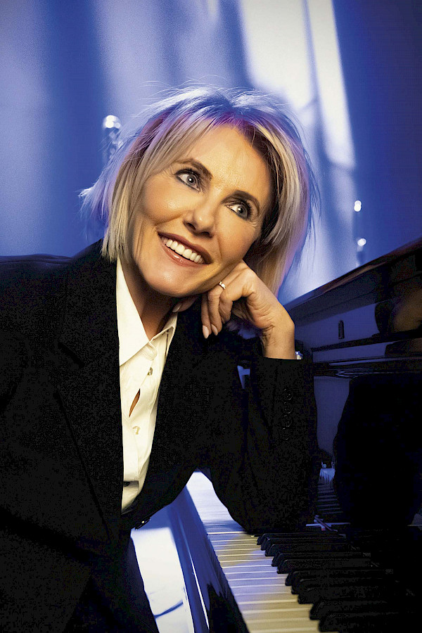 Dana Winner-1